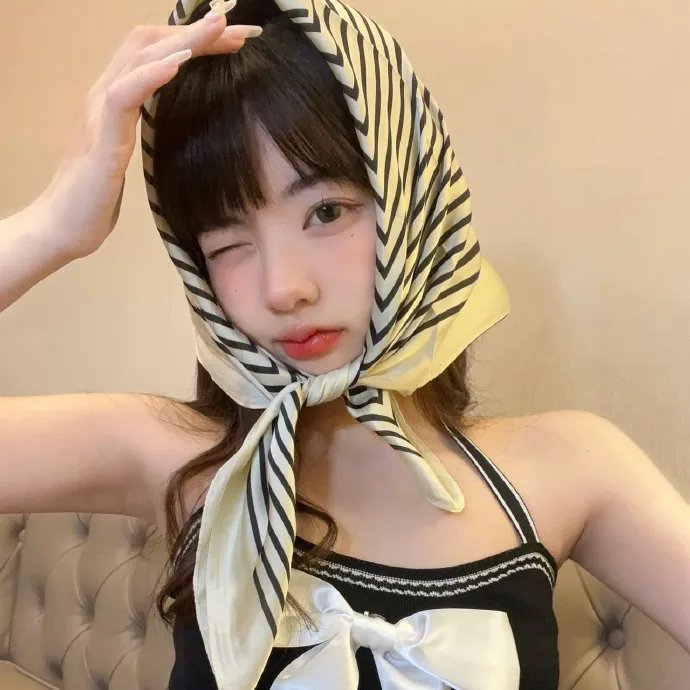 妮可睡不著